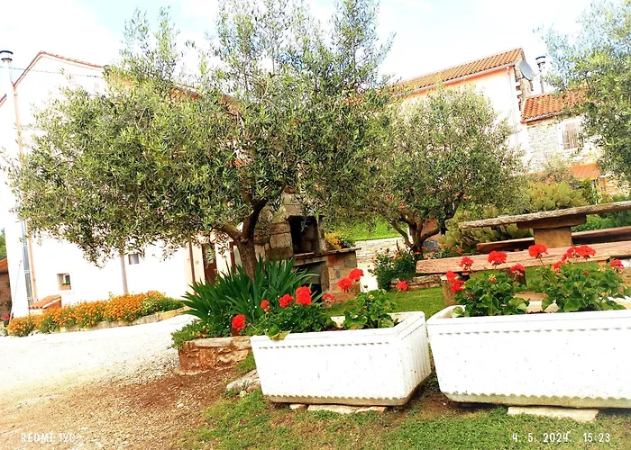 App Damiani Apartmán Oprtalj