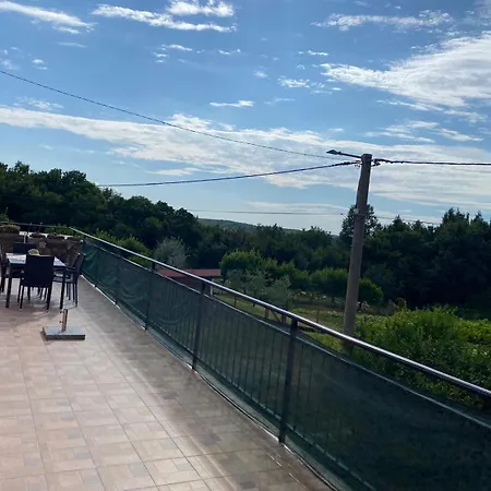 App Damiani Διαμέρισμα Oprtalj